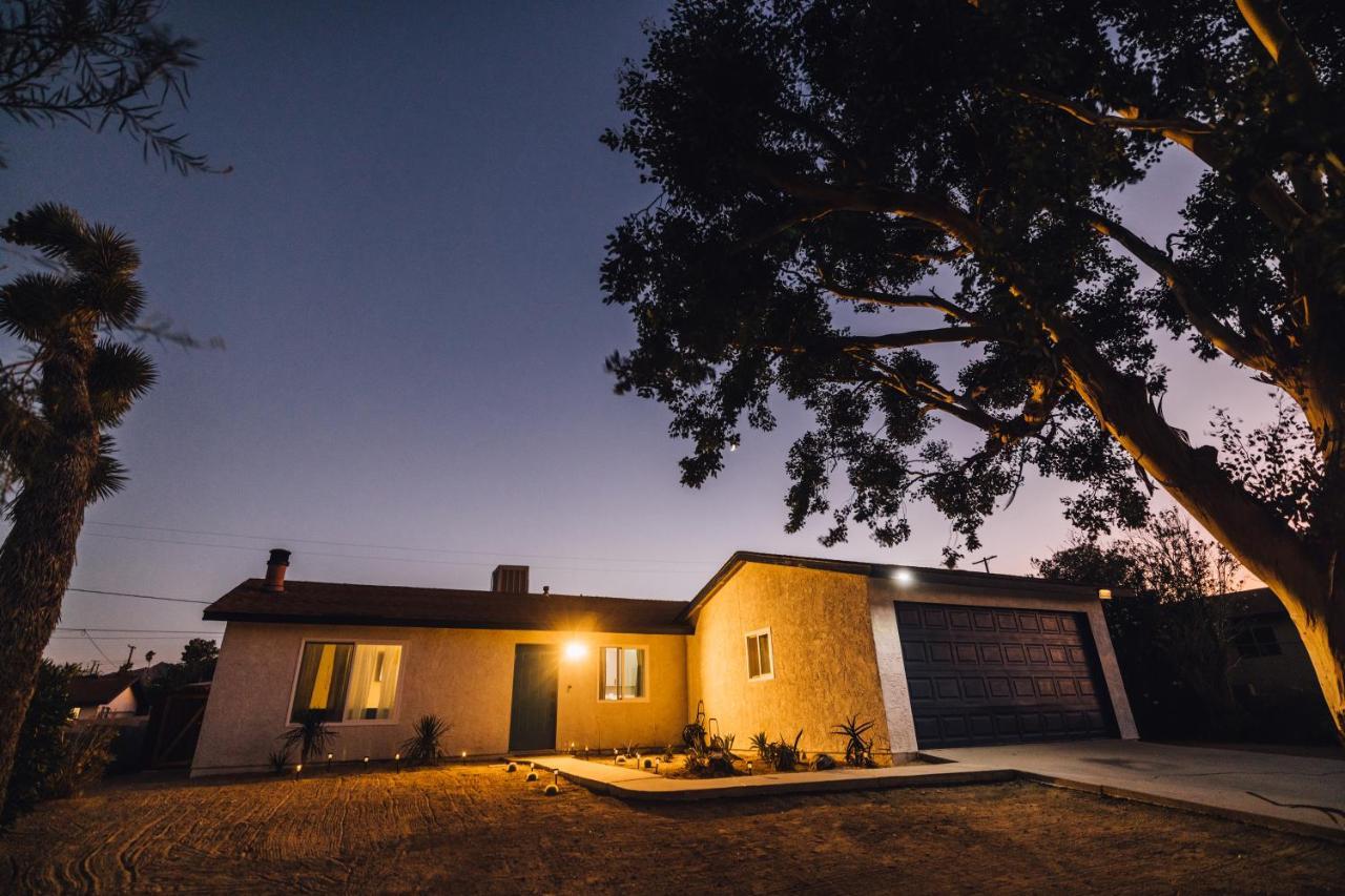 Minutes To Jt National Park, Hot Tub & Game Room Joshua Tree Zewnętrze zdjęcie